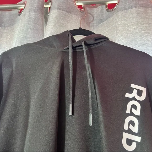 Reebok Black Hoodie - Picture 7 of 9